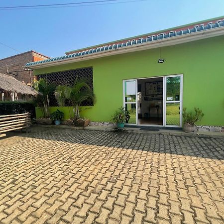 Suba Motel Kihihi Exterior foto